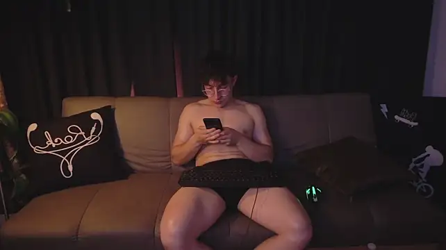 Percy_lodge Show in webcam