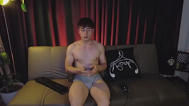 Percy_lodge Webcam Show