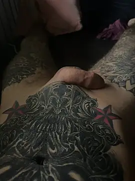 Pokazy przed kamerką – innkboy_69