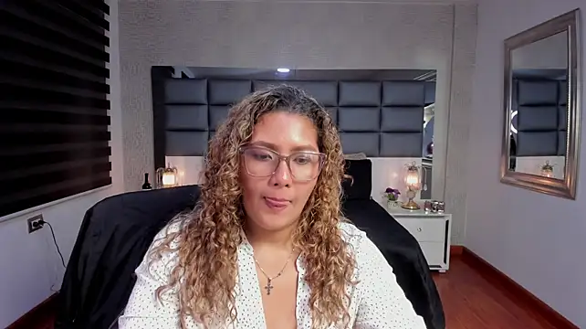 Yanna_Jonness' Live XXX Chat