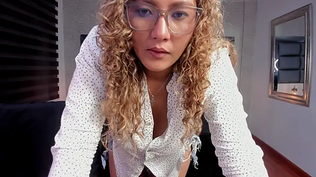 Yanna_Jonness webcam show