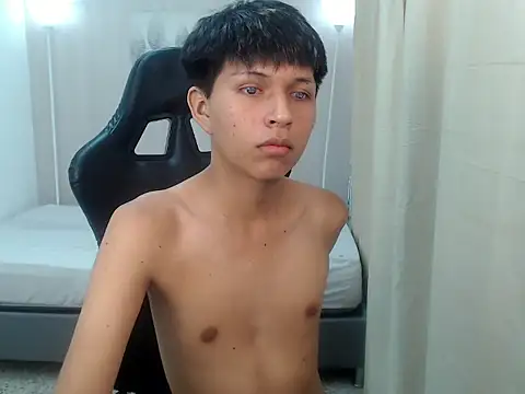 Asci_onee – webcam-show