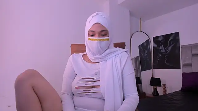 Webkamerová show zuri_zayn