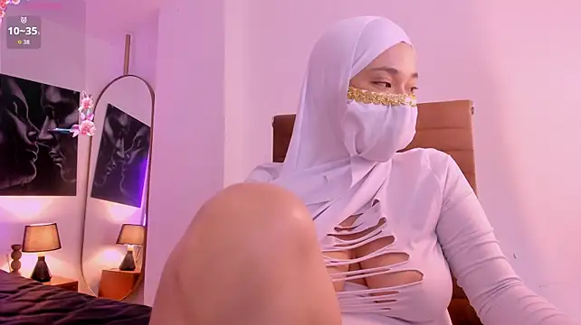 Živý XXX chat zuri_zayn