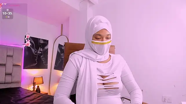 zuri_zayn Webcam-Show