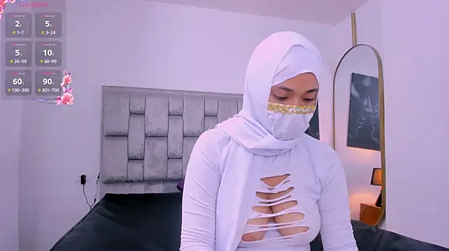 zuri_zaynn Webbikameraesitys