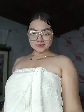 julisaenz Chat XXX in diretta