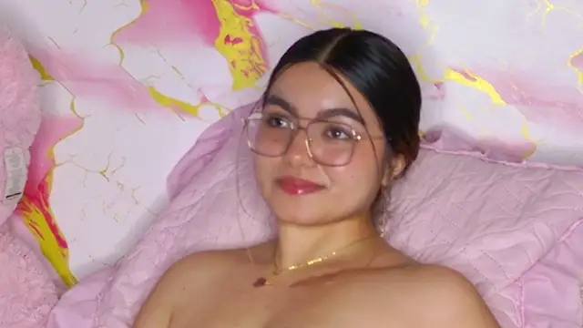 julisaenz's Webcam Show