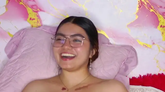 julisaenz's Webcam Show