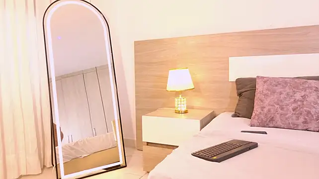 KristhenBella – Naživo XXX chat