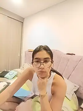 Czat XXX na żywo – Lilly_Cute_