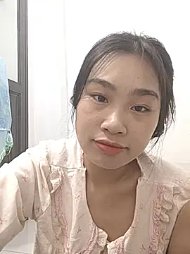 Emma-18t 网络视讯表演