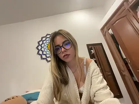 Show de Jadefoxxy na webcam