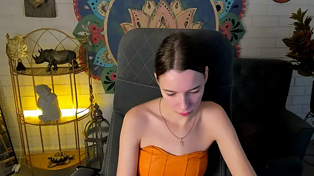 Chatroom XXX en direct de ElzaMadison