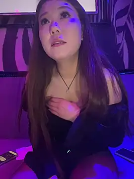 Mia999 网络视讯表演