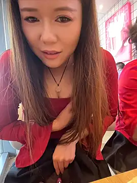 Mia999 网络视讯表演