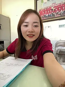 Lily_3324 – Live XXX-chat