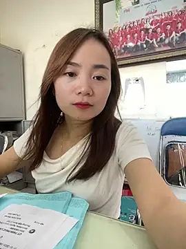 Lily_3324's Webcam Show