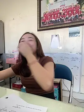 Lily_3324's Live XXX Chat