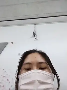 -Levy- 在線直播表演