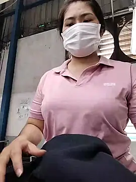 -Levy- Show Webcam