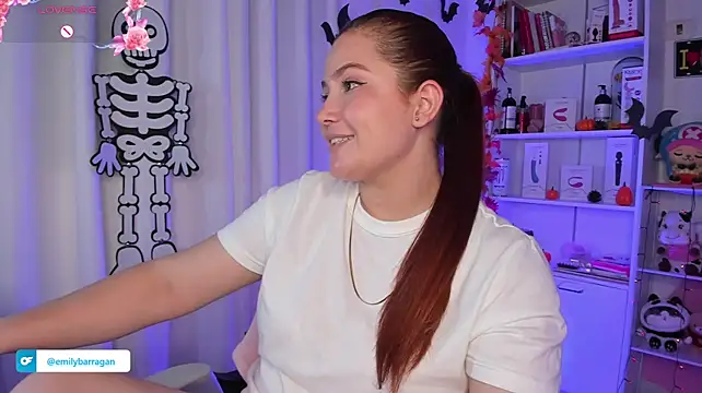 EmilyBarragan_ webcam show