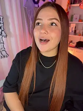 Chat XXX en directo de EmilyBarragan_