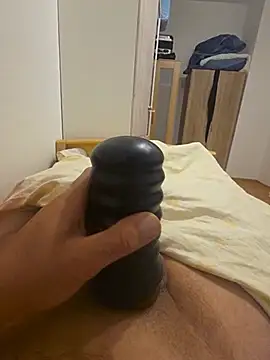 Pertunjukan Kamera Web BiBi0089