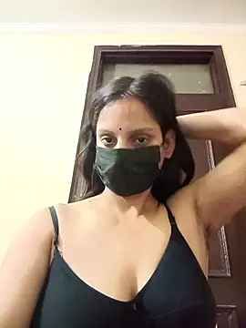 cutesonuuuuu Show in webcam