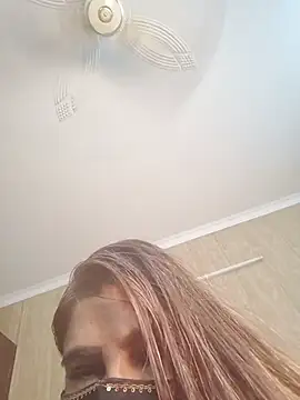 arora_anjali34 Adlı Modelin Canlı XXX Sohbeti