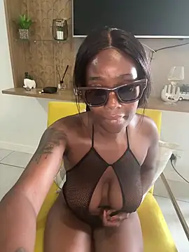caramelCandy's Live XXX Chat