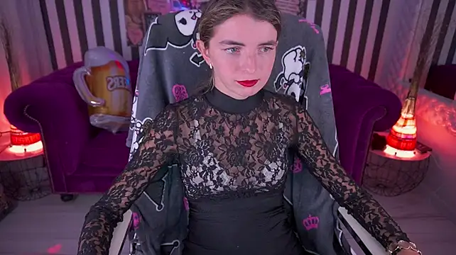 XXX chat uživo modela DarsiSweet