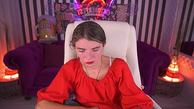 Chatroom XXX en direct de DarsiSweet