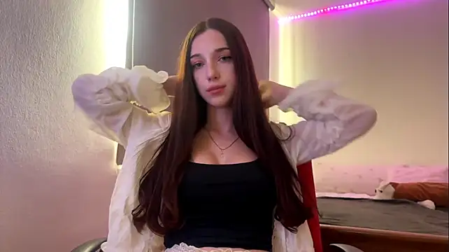 AntoninaErtle's Live XXX Chat