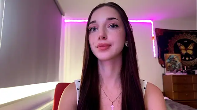 צ'אט XXX בשידור חי של AntoninaErtle