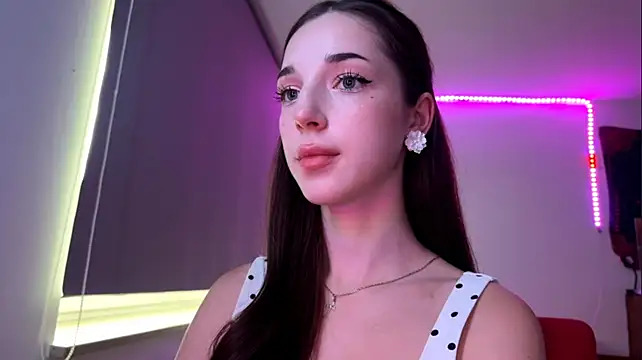 Chat +18 de AntoninaErtle ao vivo