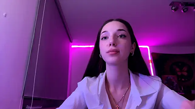 Show modela AntoninaErtle na web-kameri