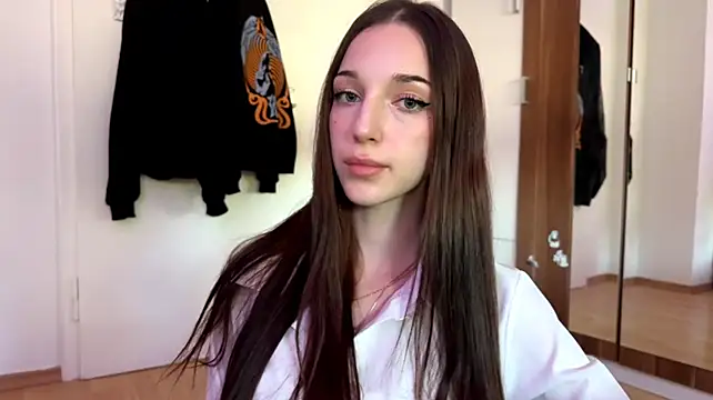 Вебкам-шоу AntoninaErtle