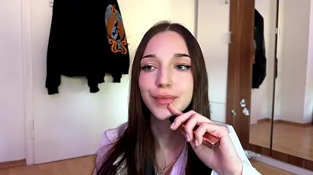 AntoninaErtle's Live XXX Chat