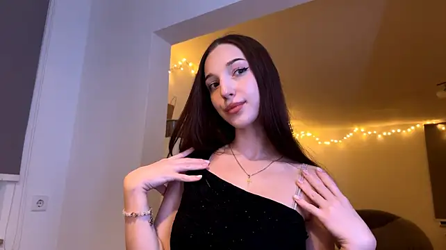 Вебкам-шоу AntoninaErtle