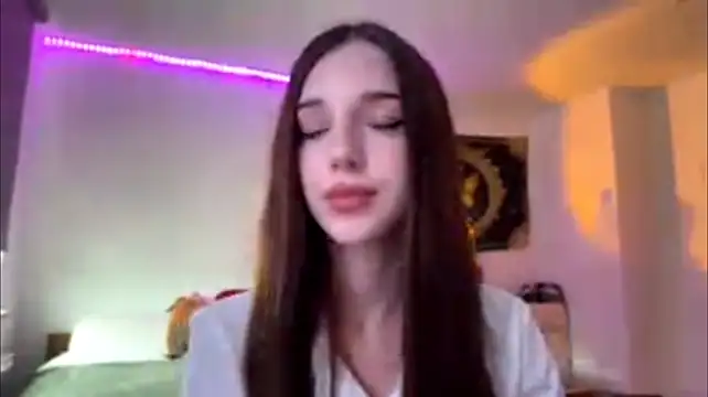 Chat +18 de AntoninaErtle ao vivo