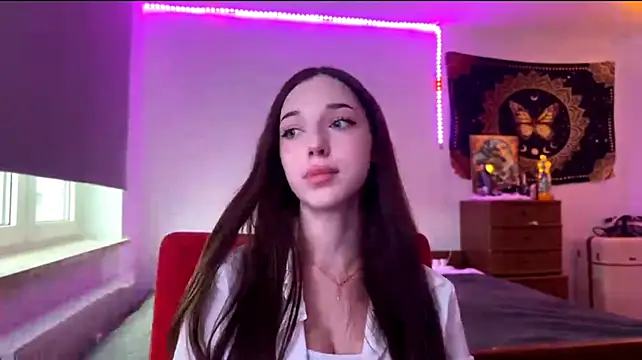 Živý XXX chat AntoninaErtle