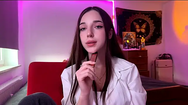 XXX chat uživo modela AntoninaErtle