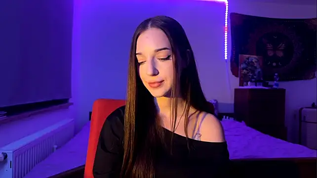 XXX chat uživo modela AntoninaErtle