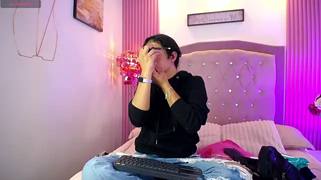 Show modela Zoe_Vexx na web-kameri