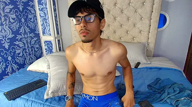 Axel_black5 Webcamshow