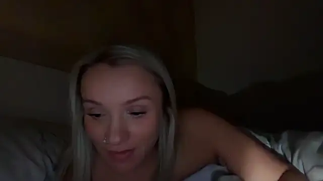 Seductive_SavannahXのライブXXXチャット