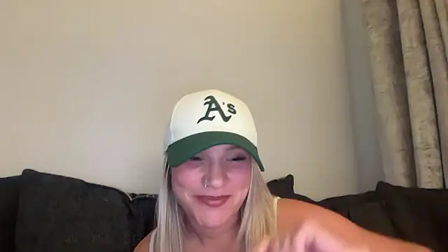 Seductive_SavannahX Live XXX-Chat