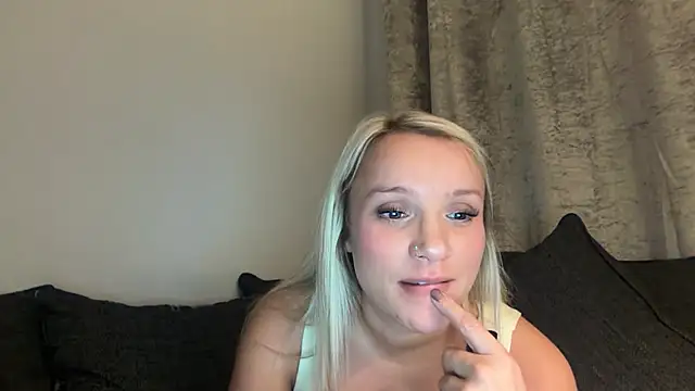 Seductive_SavannahX's Webcam Show
