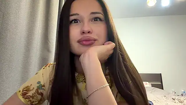 LuiseChhoun's Webcam Show